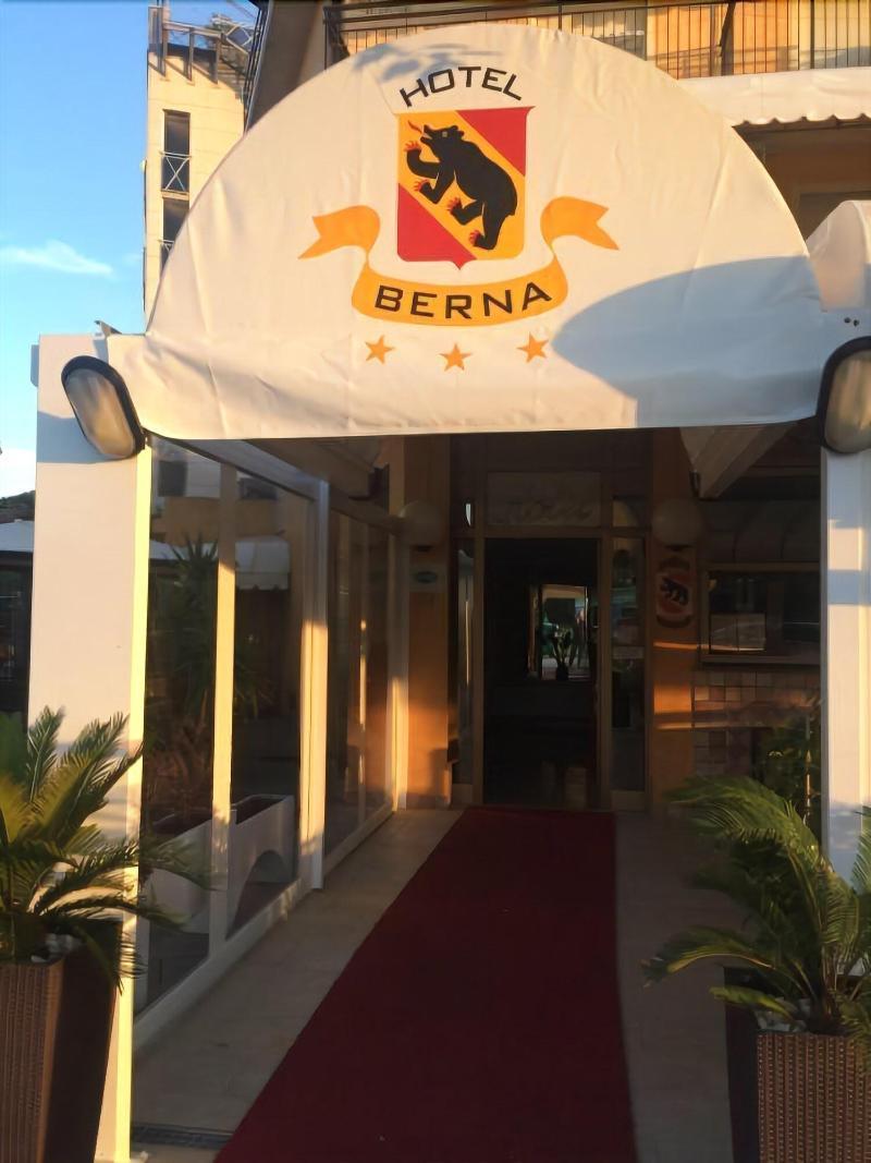 Hotel Berna Eraclea Mare Luaran gambar